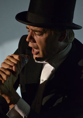 Pelle Almqvist i The Hives