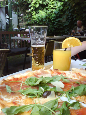 Pizza på Italia i Lund.